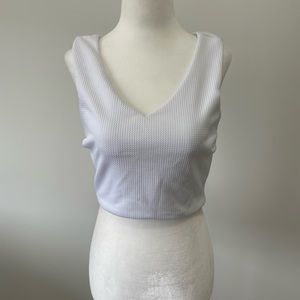 SWS V Neck White Lined Textured Crop Top - Size Medium